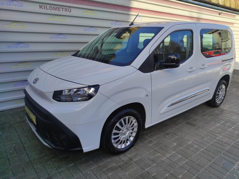 Toyota - ProAce City Verso - 1.5D-4d 100k L1 Shuttle