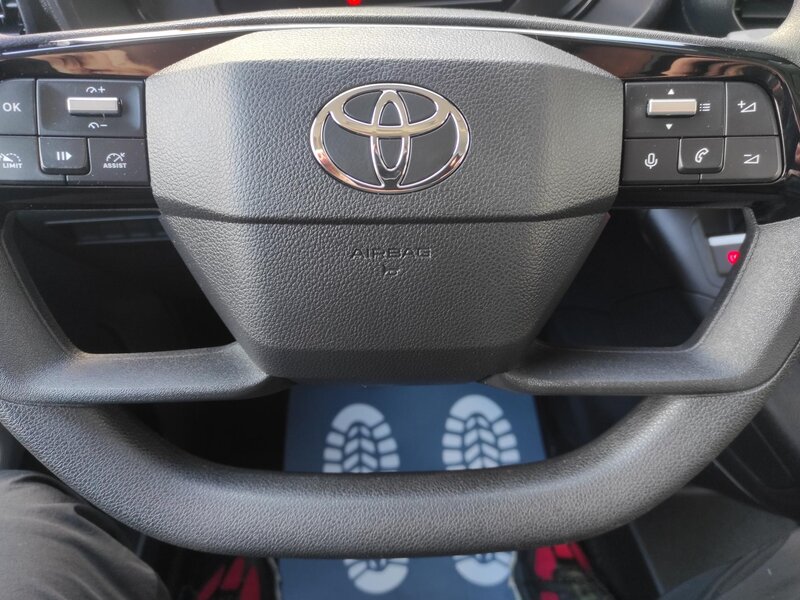 Toyota - ProAce City Verso - 1.5D-4d 100k L1 Shuttle