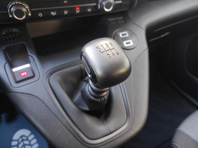 Toyota - ProAce City Verso - 1.5D-4d 100k L1 Shuttle