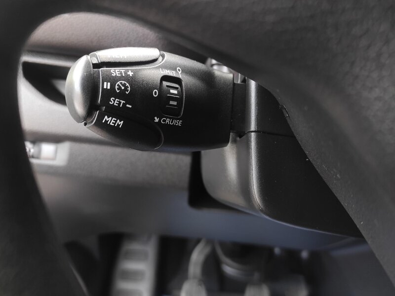 Opel - Vivaro - 1.5 CDTi 88kw Van L1H1, ČR, Opel - Vivaro - 1.5 CDTi 88kw Van L1H1, ČR,