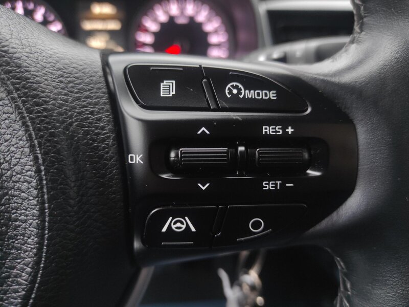 Kia - Stonic - 1,2DPi ČR, Tempomat, Kamera Kia - Stonic - 1,2DPi ČR, Tempomat, Kamera