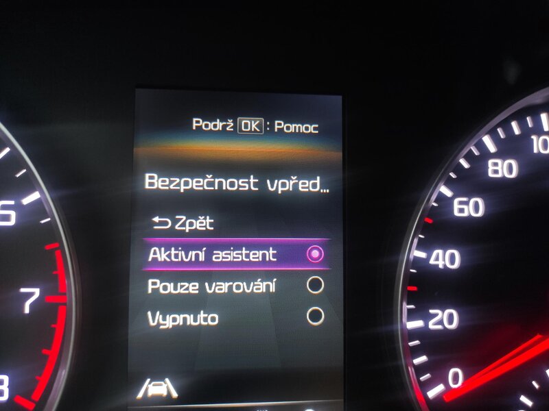 Kia - Stonic - 1,2DPi ČR, Tempomat, Kamera Kia - Stonic - 1,2DPi ČR, Tempomat, Kamera