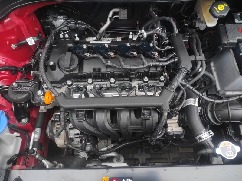 Kia - Stonic - 1,2DPi ČR, Tempomat, Kamera Kia - Stonic - 1,2DPi ČR, Tempomat, Kamera