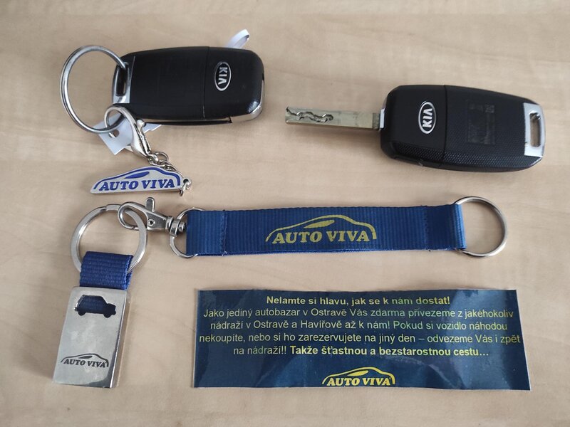 Kia - Stonic - 1,2DPi ČR, Tempomat, Kamera Kia - Stonic - 1,2DPi ČR, Tempomat, Kamera