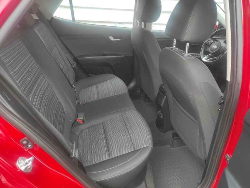 Kia - Stonic - 1,2DPi ČR, Tempomat, Kamera Kia - Stonic - 1,2DPi ČR, Tempomat, Kamera