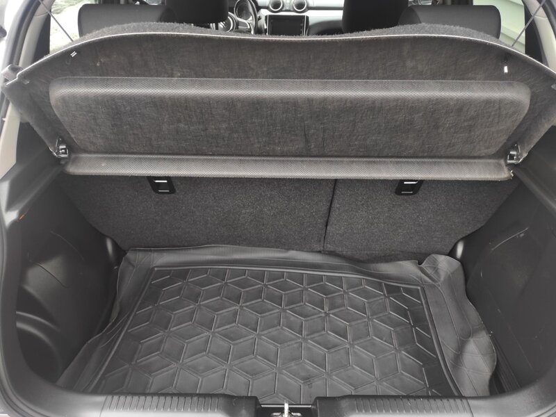 Suzuki - Swift - 1,2i 4x4!!, ČR, Serviska