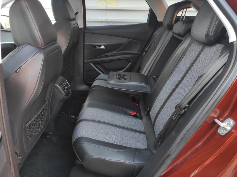 Peugeot - 3008 - 1,5bHDi Allure EAT8 S&amp;S Pano