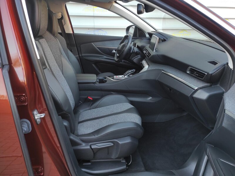 Peugeot - 3008 - 1,5bHDi Allure EAT8 S&amp;S Pano