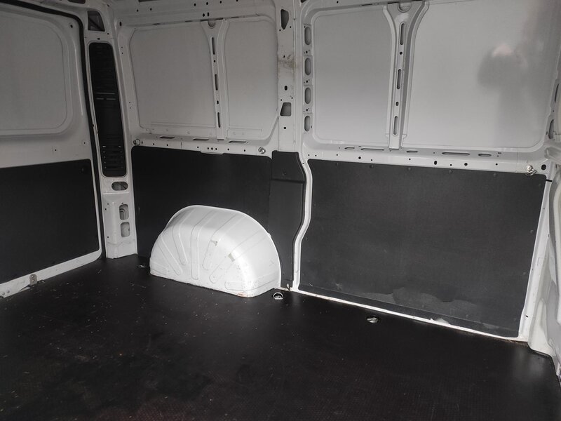 Peugeot - Boxer - 2,2BlueHDi L1H1, ČR,