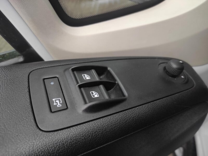 Peugeot - Boxer - 2,2BlueHDi L1H1, ČR,