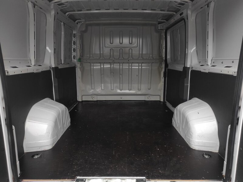 Peugeot - Boxer - 2,2BlueHDi L1H1, ČR,