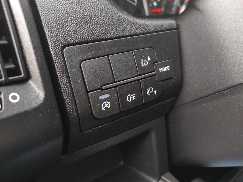 Opel - Movano - 2,2BHDi L2H1, 7 míst, Vestavba