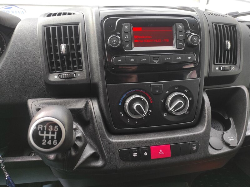 Opel - Movano - 2,2BHDi L2H1, 7 míst, Vestavba