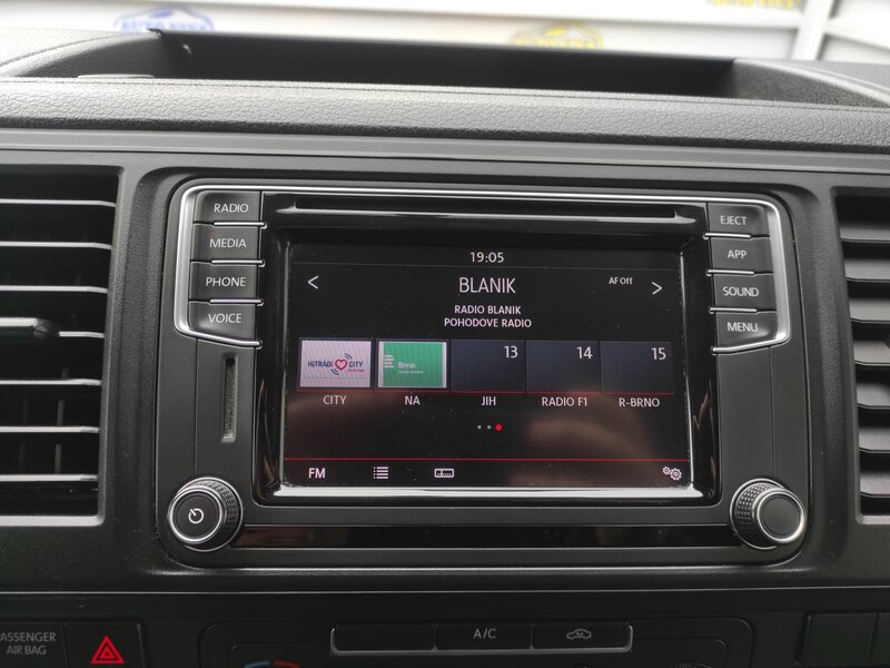 Volkswagen - Transporter - 2,0TDi DSG,Long,Dílna,2xDveře