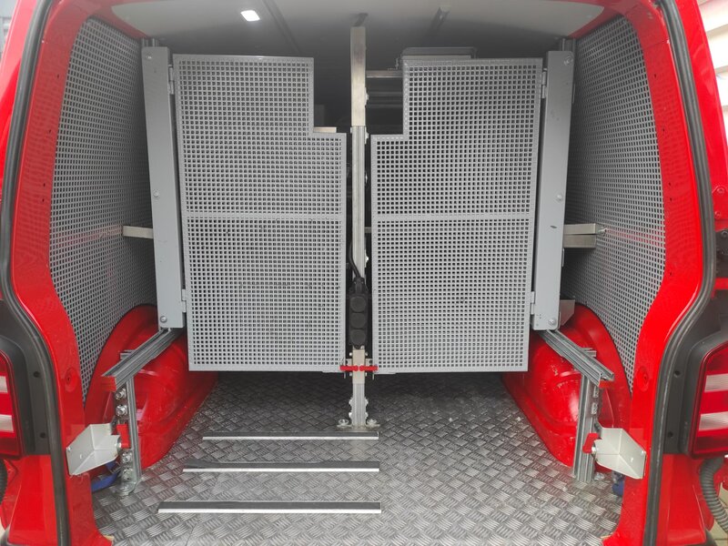 Volkswagen - Transporter - 2,0TDi DSG,Long,Dílna,2xDveře