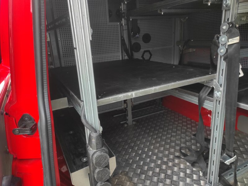 Volkswagen - Transporter - 2,0TDi DSG,Long,Dílna,2xDveře