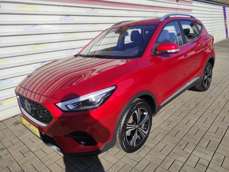 MG - ZS - 1,5i Essentiale plus, ČR