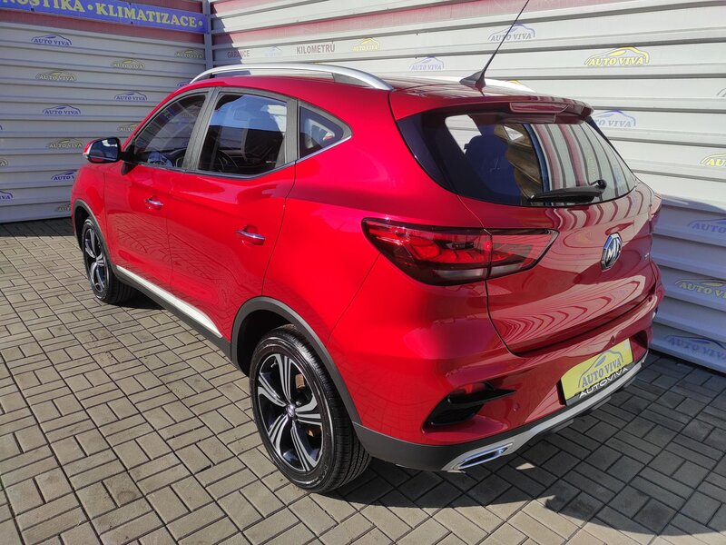 MG - ZS - 1,5i Essentiale plus, ČR