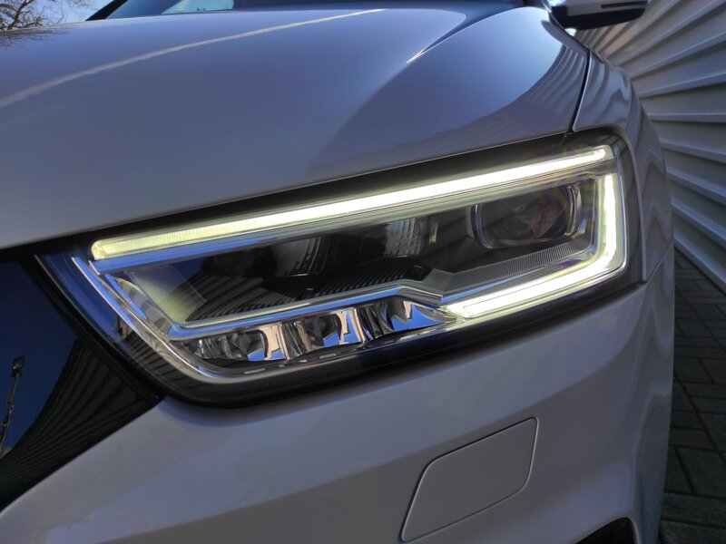 Audi - Q3 - 2,0TDi 4x4,S-Tronic,Sport,ČR