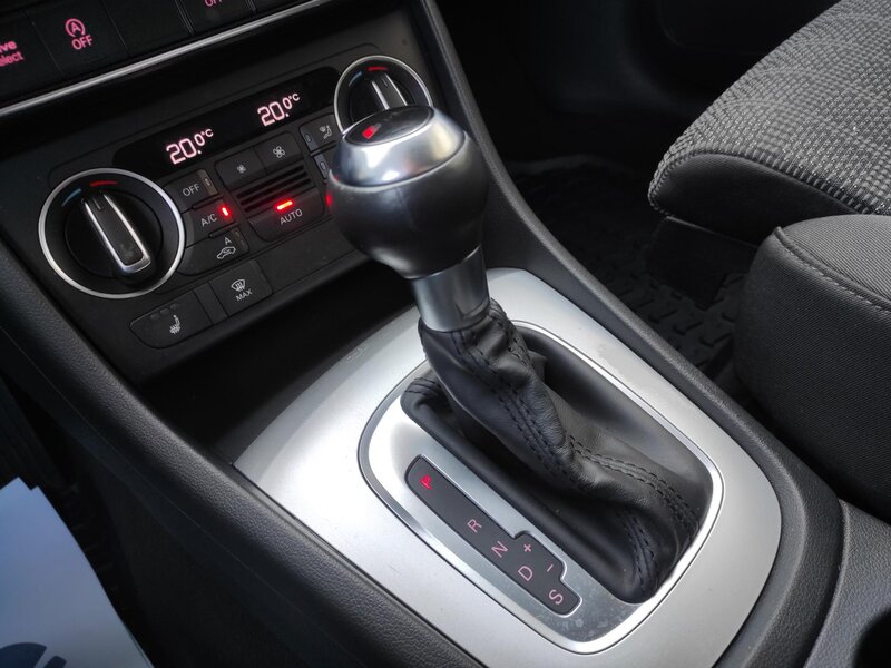 Audi - Q3 - 2,0TDi 4x4,S-Tronic,Sport,ČR