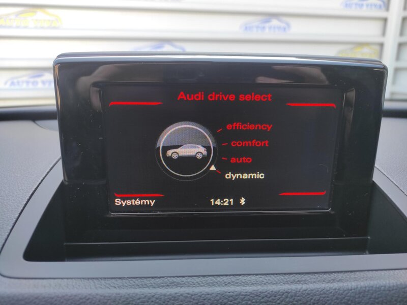 Audi - Q3 - 2,0TDi 4x4,S-Tronic,Sport,ČR