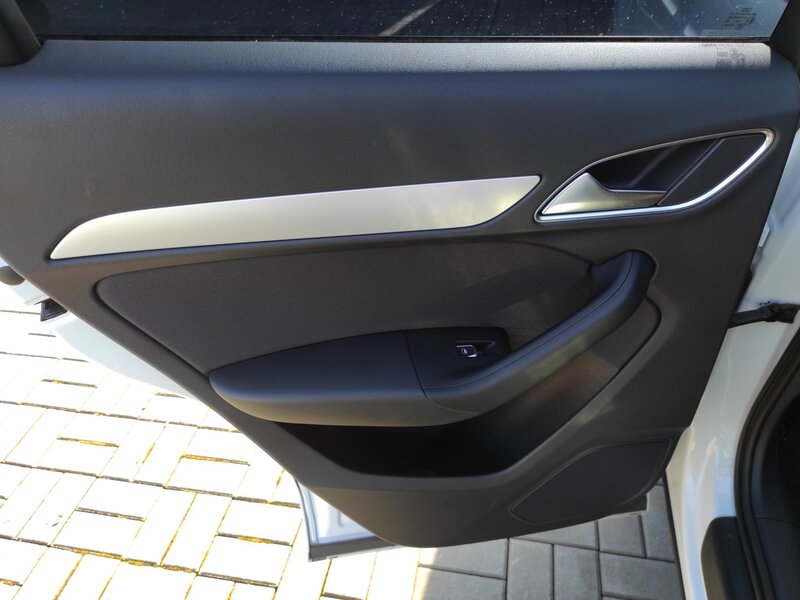 Audi - Q3 - 2,0TDi 4x4,S-Tronic,Sport,ČR