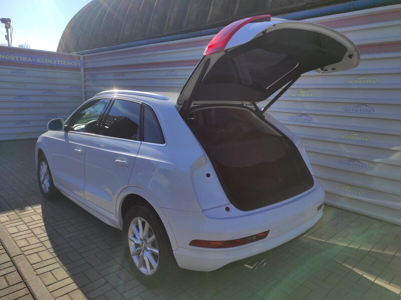 Audi - Q3 - 2,0TDi 4x4,S-Tronic,Sport,ČR