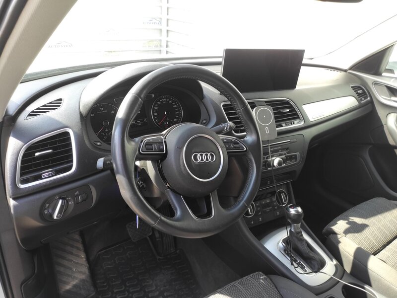 Audi - Q3 - 2,0TDi 4x4,S-Tronic,Sport,ČR