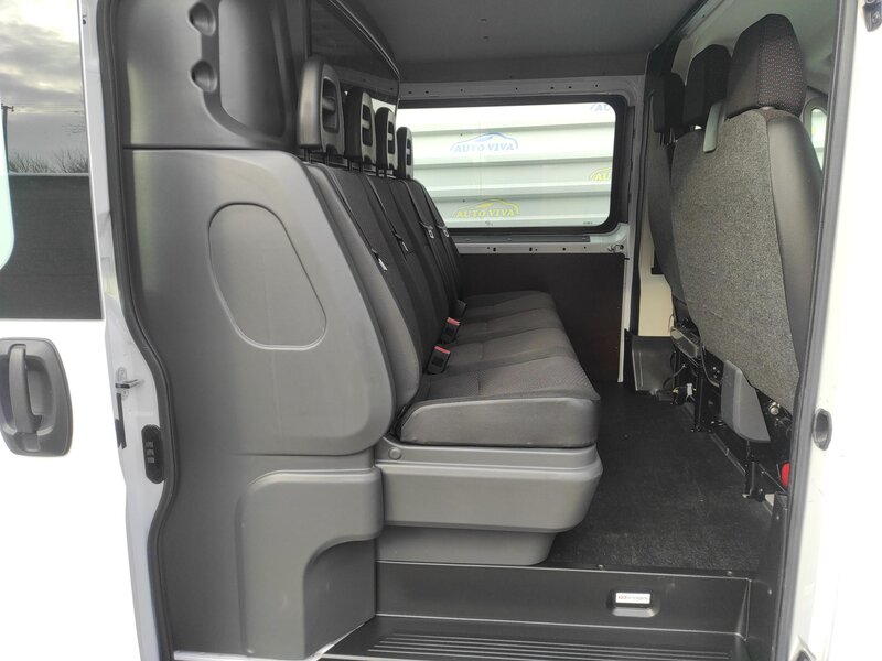 Peugeot - Boxer - 2,2BHDi L2H1, 7 míst, Vestavba