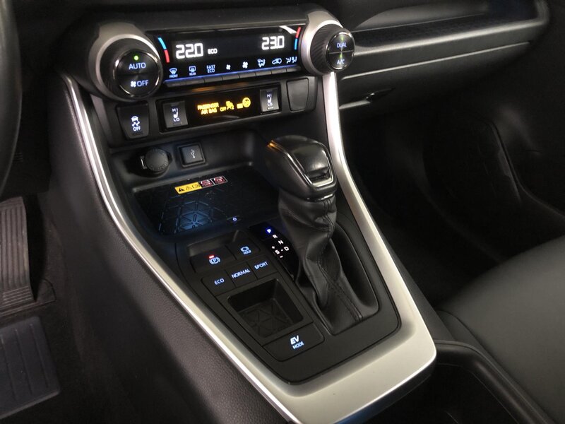 Toyota - RAV4 - 2,5e-CVT Hybrid Selection,ČR