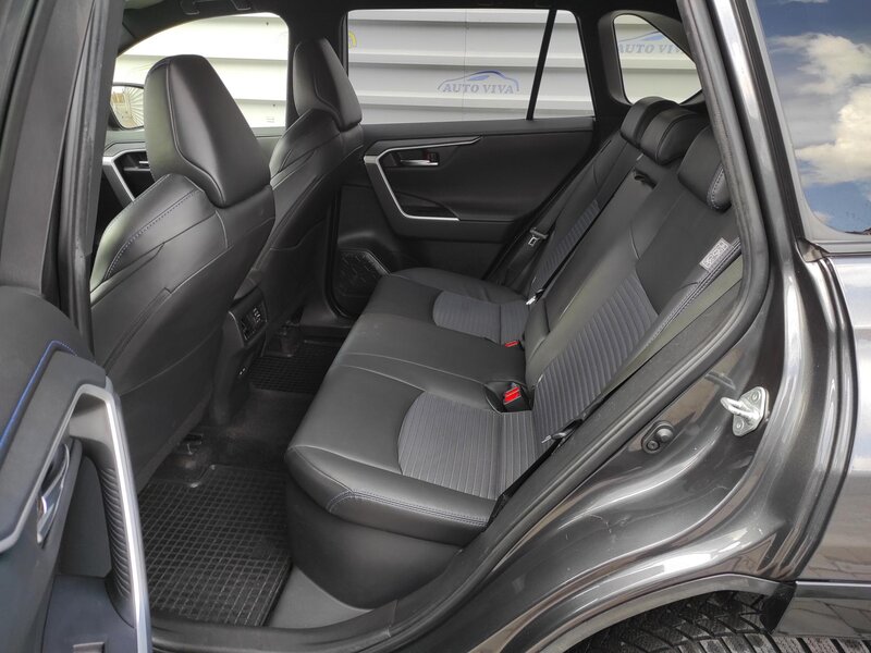 Toyota - RAV4 - 2,5e-CVT Hybrid Selection,ČR