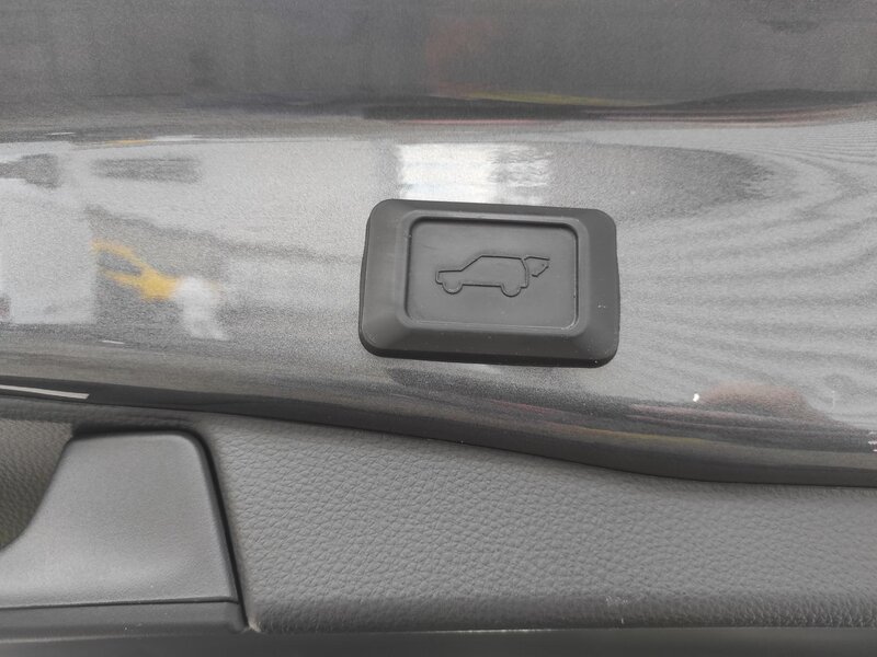 Toyota - RAV4 - 2,5e-CVT Hybrid Selection,ČR