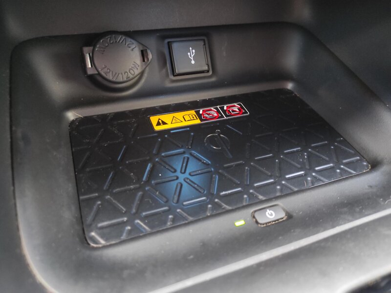 Toyota - RAV4 - 2,5e-CVT Hybrid Selection,ČR