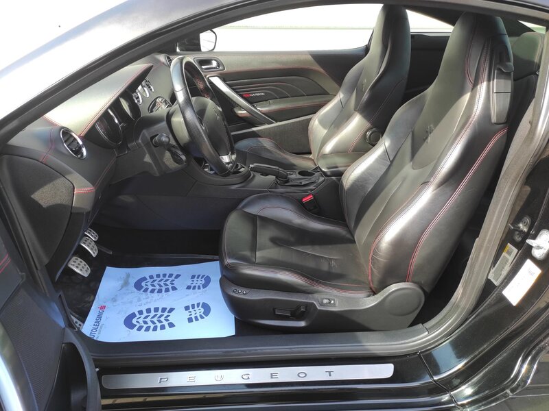 Peugeot - RCZ - 2,0HDi Red Carbon, Lift,