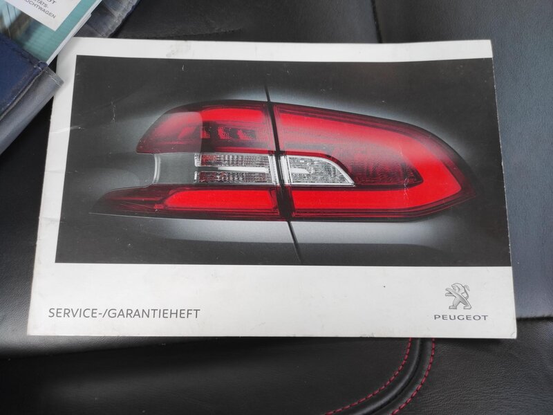 Peugeot - RCZ - 2,0HDi Red Carbon, Lift,