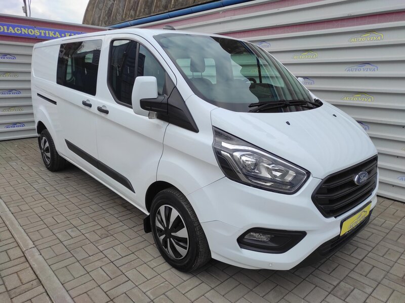 Ford - Transit Custom - 2,0EcoBlue mHev, L2, 6 míst Ford - Transit Custom - 2,0EcoBlue mHev, L2, 6 míst