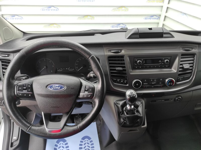 Ford - Transit Custom - 2,0EcoBlue mHev, L2, 6 míst Ford - Transit Custom - 2,0EcoBlue mHev, L2, 6 míst