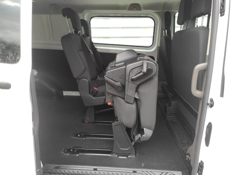 Ford - Transit Custom - 2,0EcoBlue mHev, L2, 6 míst Ford - Transit Custom - 2,0EcoBlue mHev, L2, 6 míst
