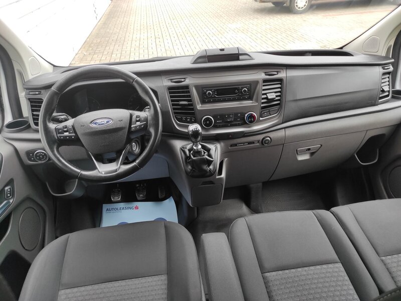Ford - Transit Custom - 2,0EcoBlue mHev, L2, 6 míst Ford - Transit Custom - 2,0EcoBlue mHev, L2, 6 míst