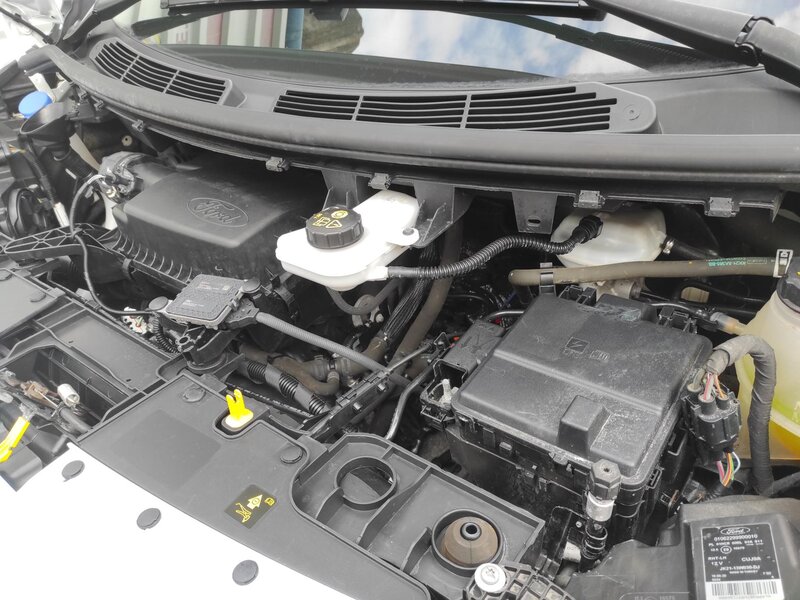 Ford - Transit Custom - 2,0EcoBlue mHev, L2, 6 míst Ford - Transit Custom - 2,0EcoBlue mHev, L2, 6 míst