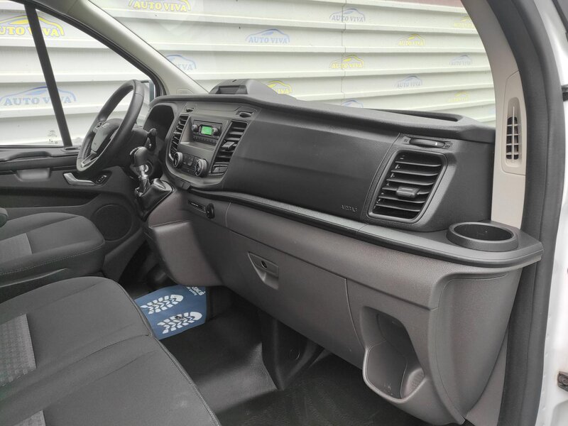 Ford - Transit Custom - 2,0EcoBlue mHev, L2, 6 míst,TZ