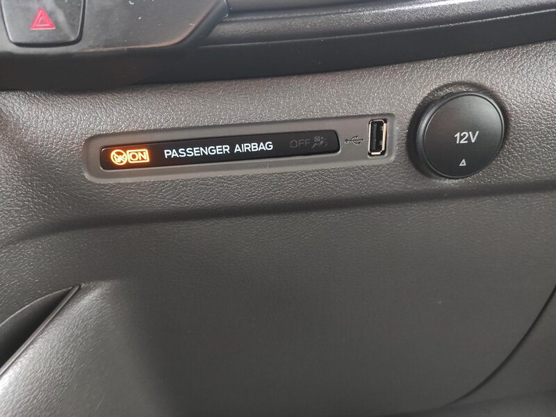 Ford - Transit Custom - 2,0EcoBlue mHev, L2, 6 míst,TZ