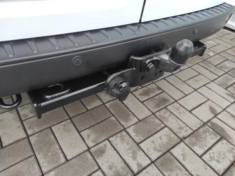 Ford - Transit Custom - 2,0EcoBlue mHev, L2, 6 míst,TZ