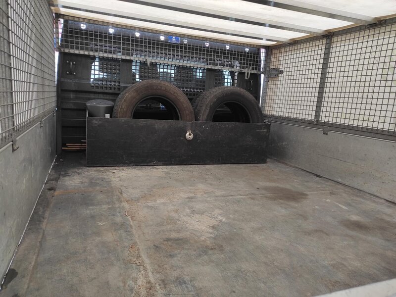 Ford - Transit - 2,2TDCi 7míst Valník Plachta Ford - Transit - 2,2TDCi 7míst Valník Plachta