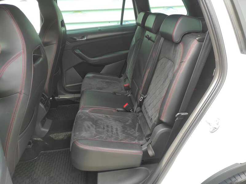 Škoda - Kodiaq - 2,0TDi RS,4x4,DSG,7 míst,TZ