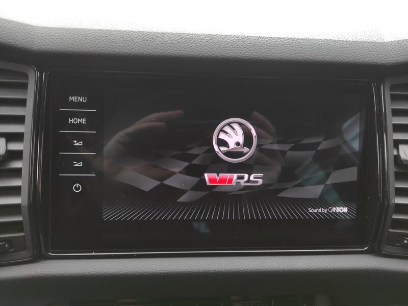 Škoda - Kodiaq - 2,0TDi RS,4x4,DSG,7 míst,TZ