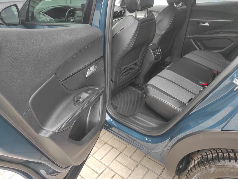 Peugeot - 3008 - 1,5BlueHDi S&amp;S, ALLURE, ČR