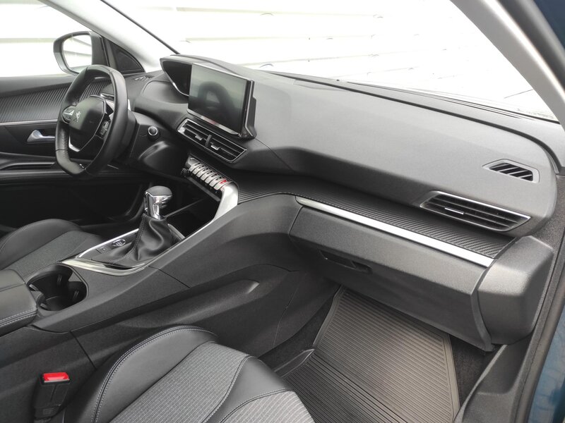 Peugeot - 3008 - 1,5BlueHDi S&amp;S, ALLURE, ČR