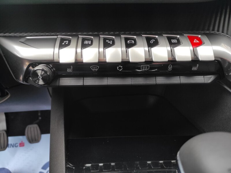 Peugeot - 3008 - 1,5BlueHDi S&amp;S, ALLURE, ČR