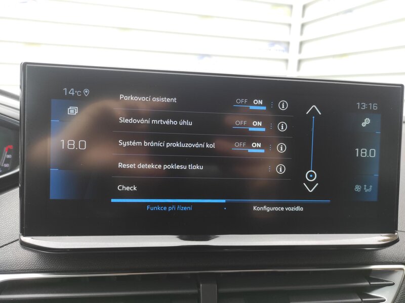 Peugeot - 3008 - 1,5BlueHDi S&amp;S, ALLURE, ČR